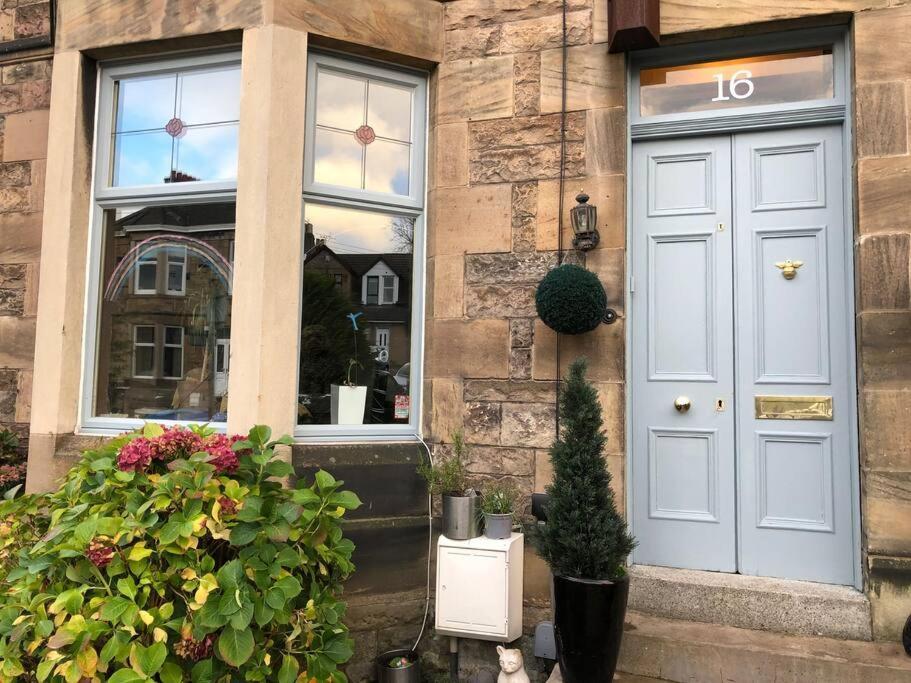 Traditional Apt Close To City Centre & Hampden グラスゴー エクステリア 写真